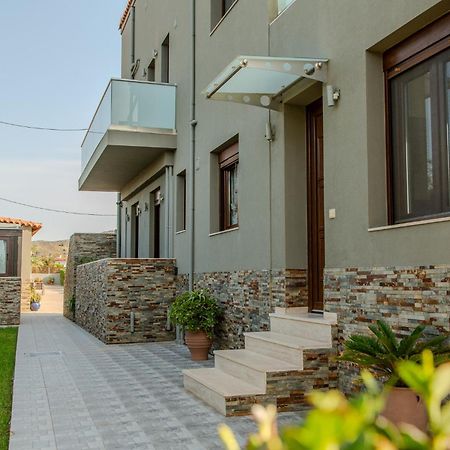 A Cozy Eco Villa By The Sea Goúvai Ngoại thất bức ảnh
